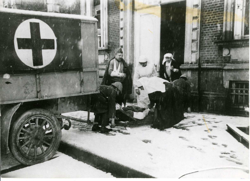 Belgische verpleegsters in het Elisabethospitaal in Poperinge (privéarchief Florence de Moreau, Louvignies)