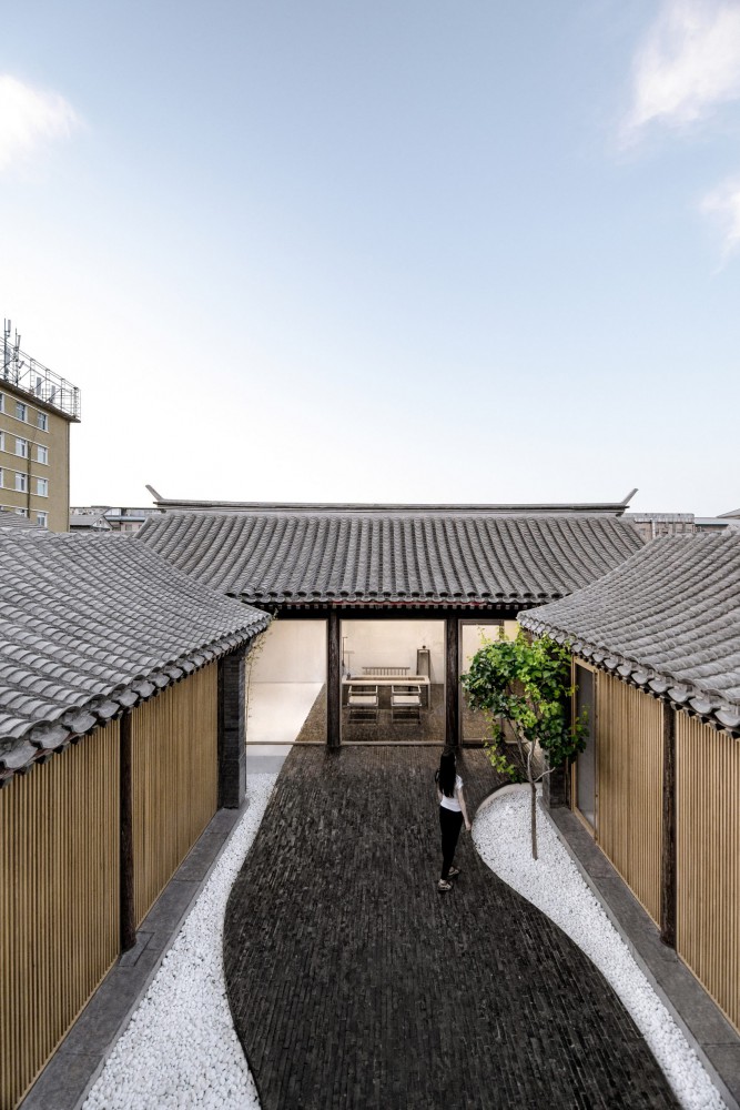 twisting-courtyard-arch-studio-architecture-residential-beijing-china- dezeen 2364 col 8-1704x2553
