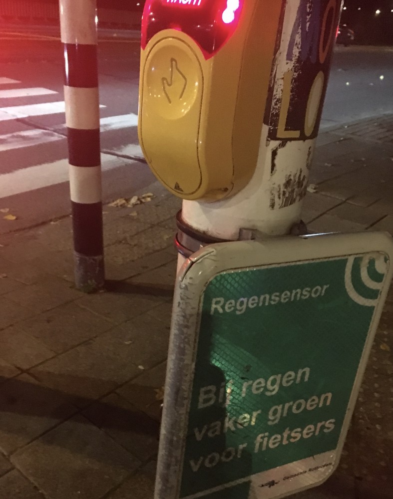 "Slimme regensensoren voor fietsers in Rotterdam"